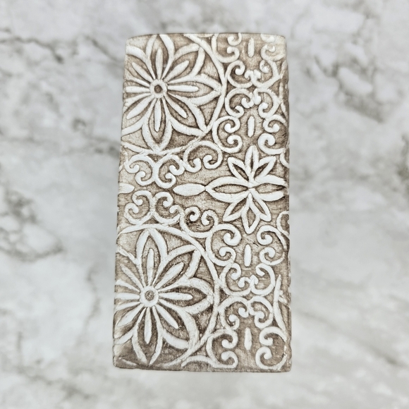 Bathroom Accessories, Toothbrush Holder, and Tumbler - Picture 6 of 12